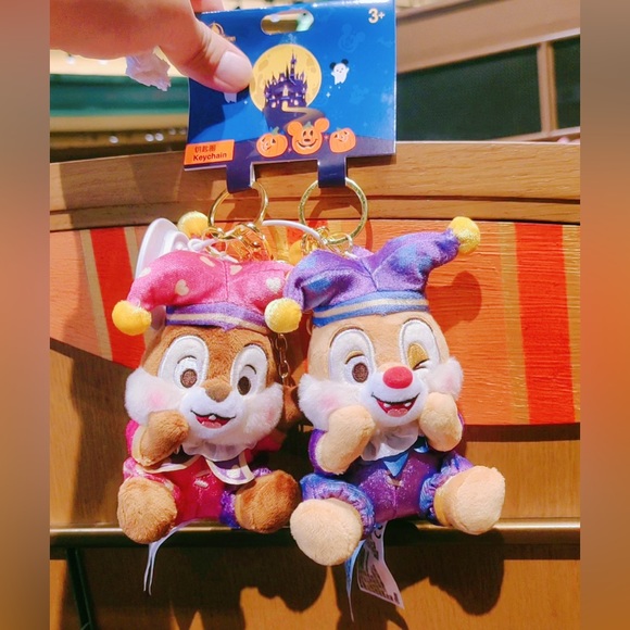 Shanghai Disney Halloween Chipndale keychain 2023 - Picture 7 of 7